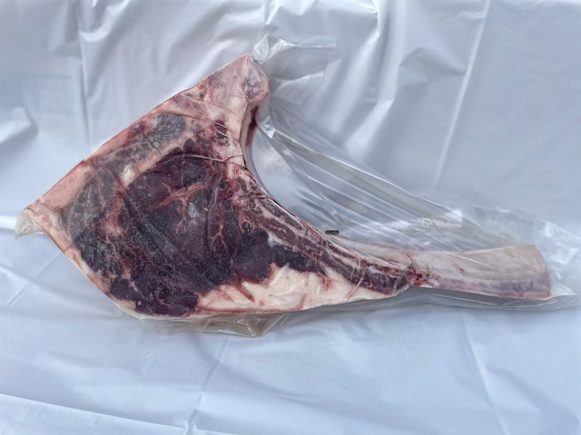 tomahawk steak